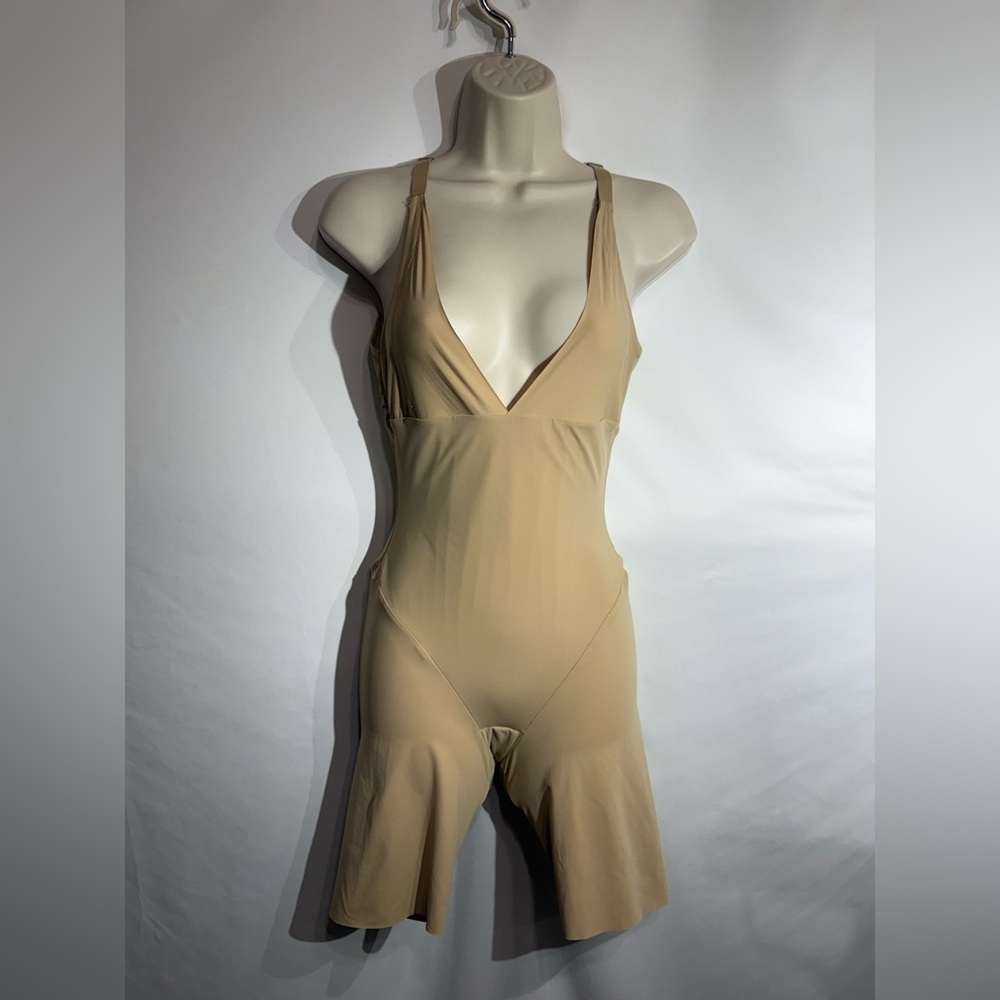 Maidenform Shapewear Smoothing Body Suit Comfortable Tummy Control Large